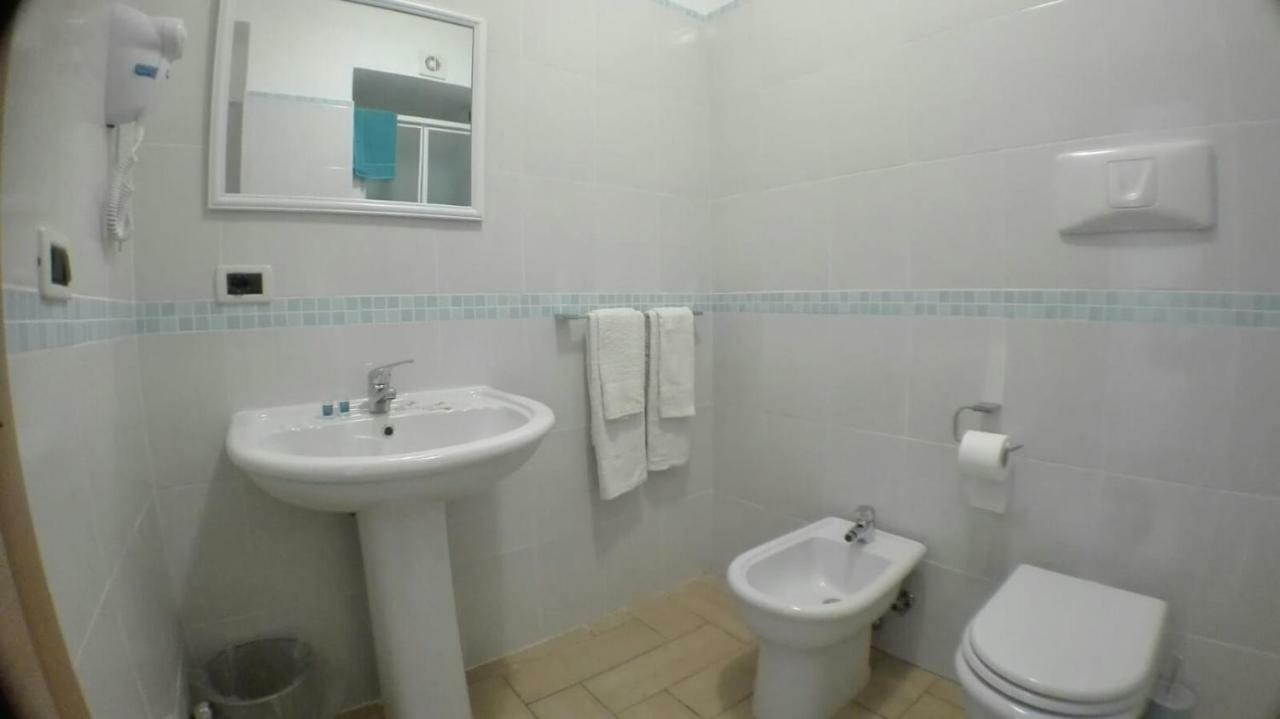 5-1-35 Hotel Paola Kültér fotó
