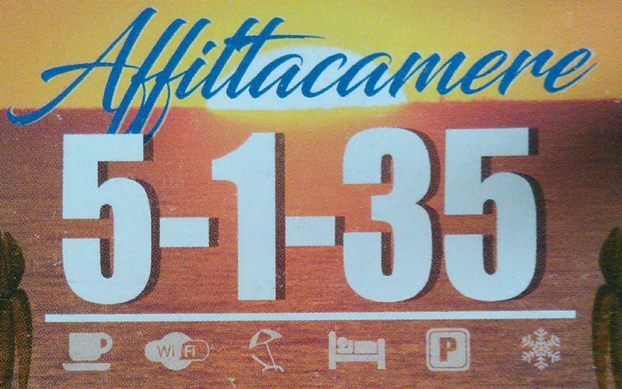 5-1-35 Hotel Paola Kültér fotó